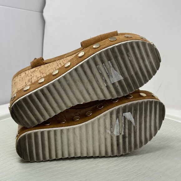 Bleecker & Bond Rosa Platform Wedge Sandal Size 6 Open Toe Buckle Strap Studded - Picture 9 of 11